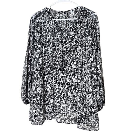 Old Navy Blouse Plus Size XXL Black & White Star Chiffon Long Sleeve - Picture 1 of 6